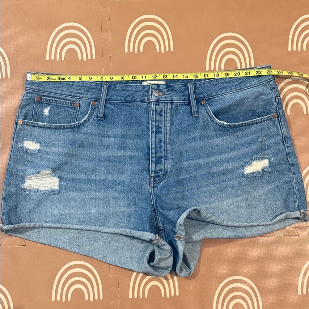 Madewell Distressed Medium Wash Blue Denim Jean Shorts 22W - Picture 4 of 8